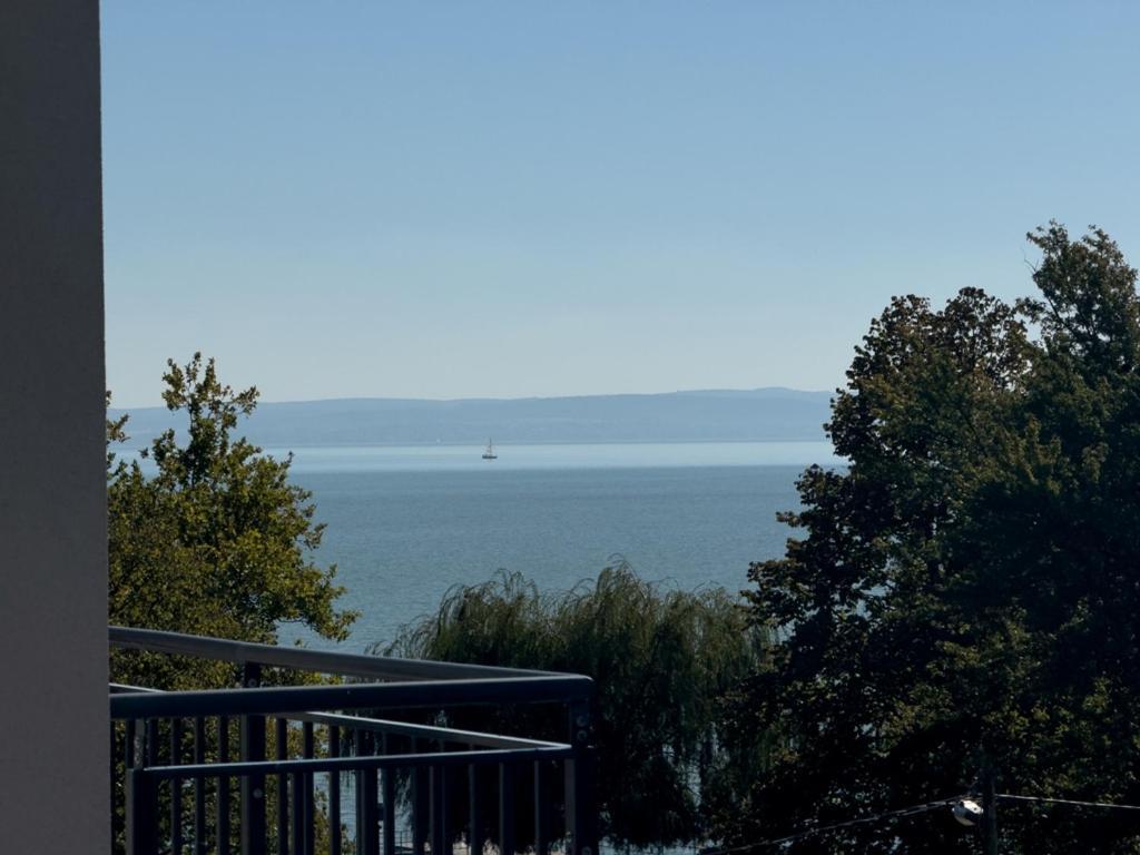 Admiral Apartman Csopak Exteriör bild